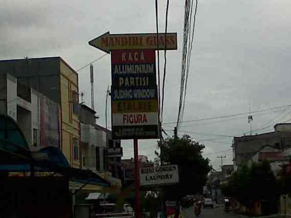 Mandiri Glass