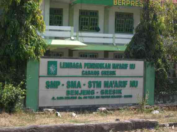SMK Ma'arif NU
