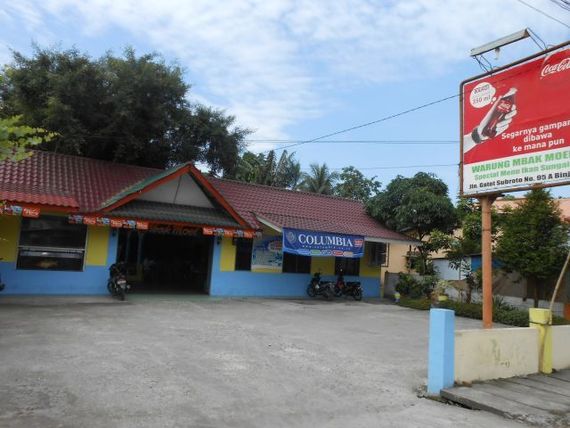 Warung Mbak Moel
