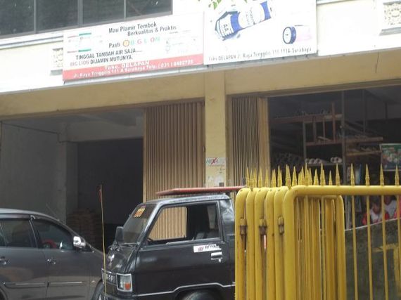 Delapan