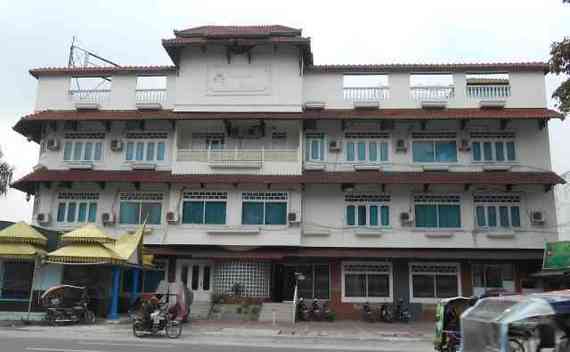 Sri Deli Hotel