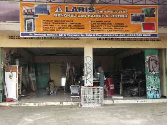 Toko Laris