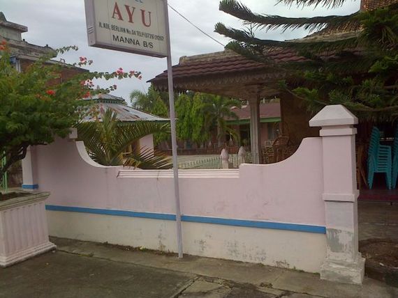 Ayu Losmen