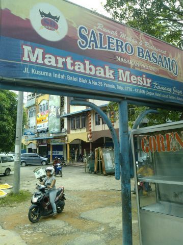 Rumah Makan Salero Basamo