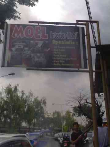 Moel Interior Mobil