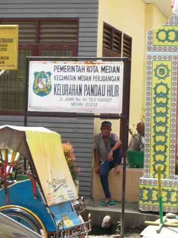 Kantor Lurah Pandau Hilir
