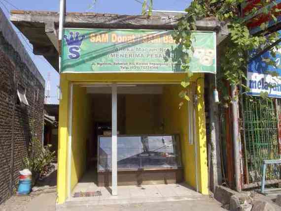 Sam Donat / Sam Bakery