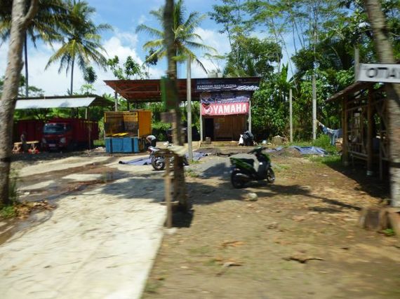 Karoseri Bagas Putra