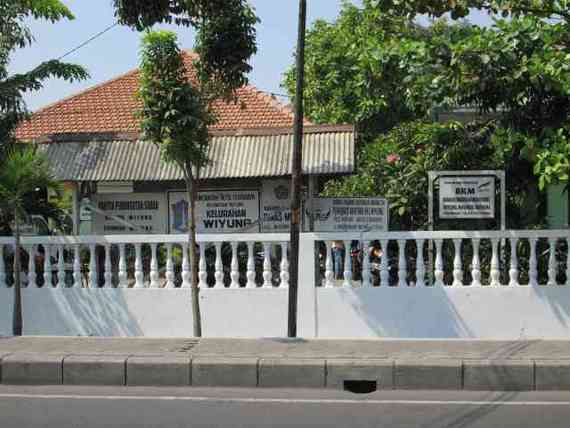 Kantor Kelurahan Wiyung