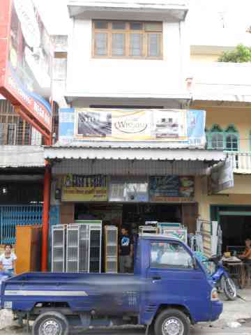 Laris Jaya Toko