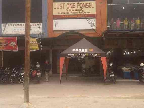 Just One Ponsel