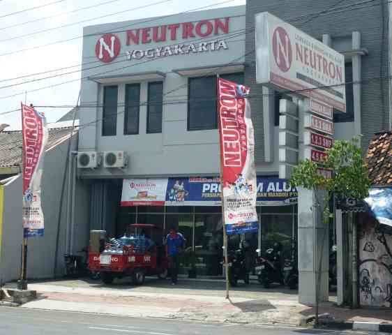 Lembaga Bimbingan Belajar Neutron Yogyakarta