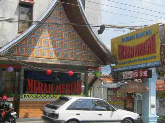 Rumah Makan Padang Murah Meriah