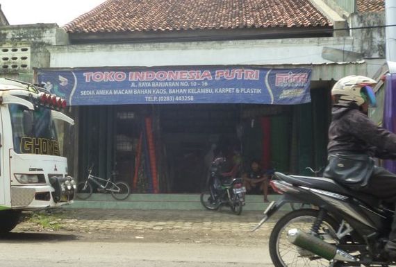 Toko Indonesia Putri