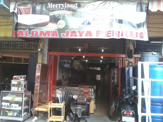 Paloma Jaya Perabot