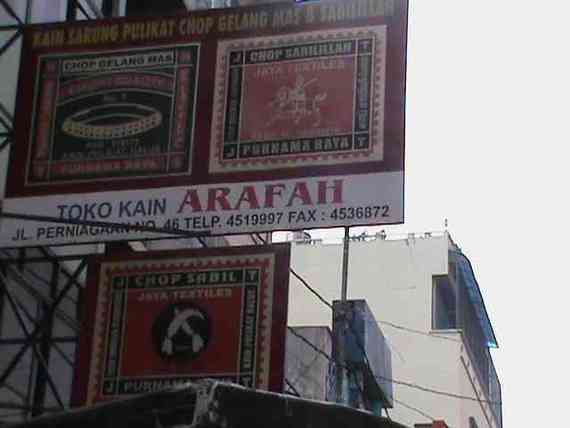 Toko Kain Arafah