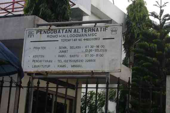 Pengobatan Alternatif Romo Loogman MSC 