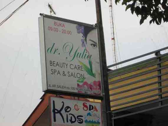 dr. Yulia