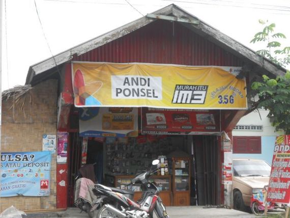 Andi Ponsel