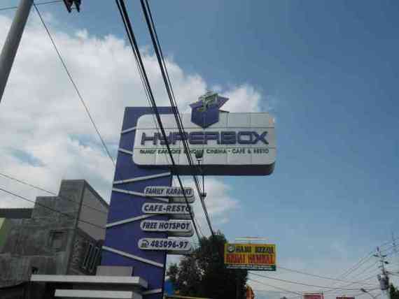 Hyperbox Family Karaoke