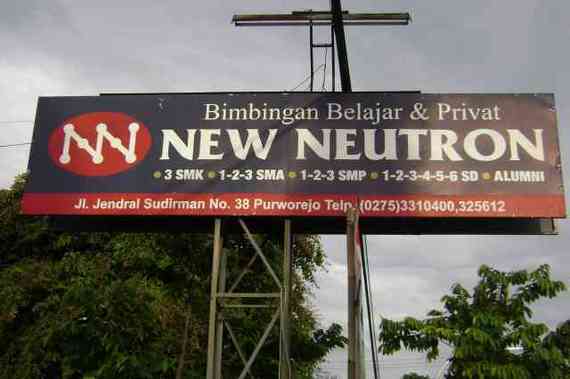 Lembaga bimbingan Belajar New Neutron