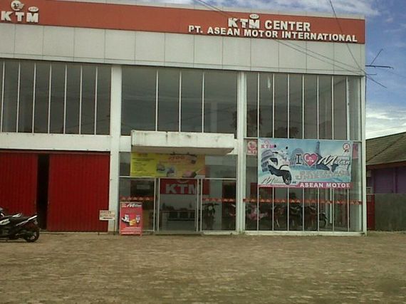 KTM Center
