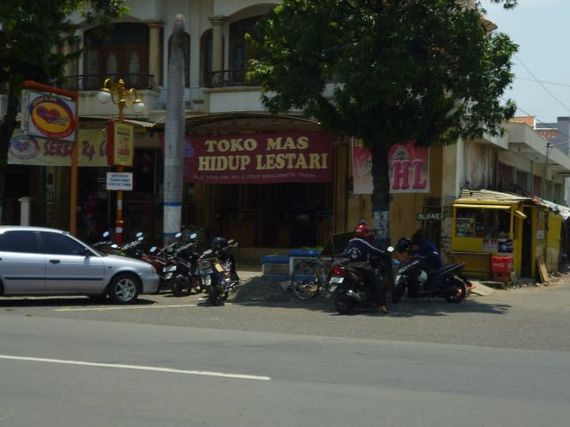 Toko Emas Hidup Lestari