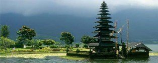 Saka Semesta Tour & Travel