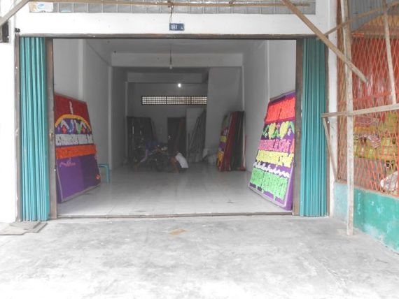 Claudia Florist & Salon