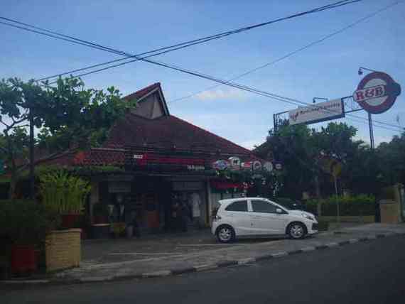 Meat Shop & Grocery Indoguna