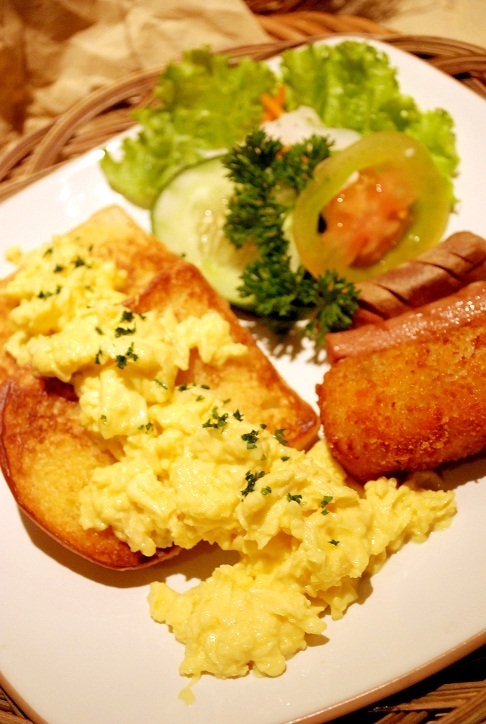 Toasty Scramble at Broti Snack Room Jakarta
