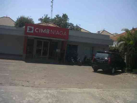 	 Bank CIMB Niaga - Jemursari