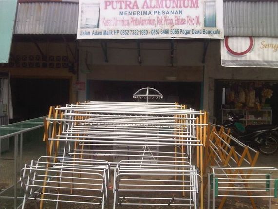 Putra Aluminium