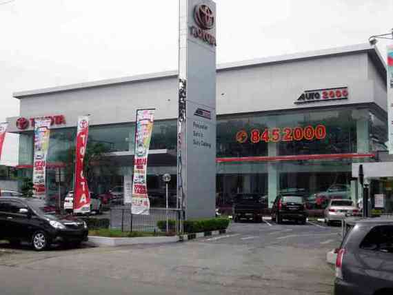 Auto 2000