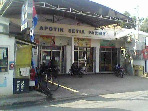 8. apotik setia farma