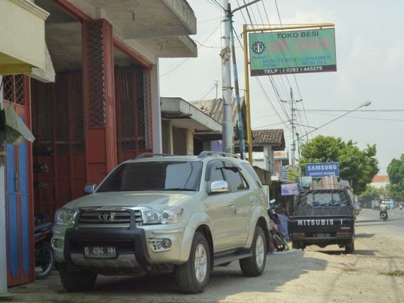 AMY Logam Toko Bangunan