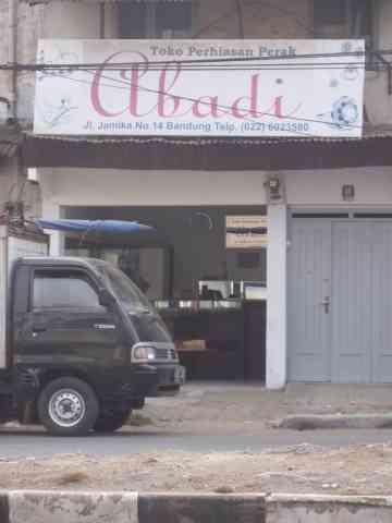 Toko Perhiasan Perak Abadi