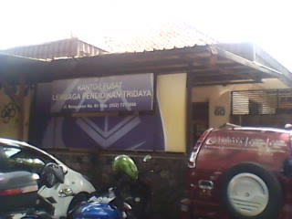 Kantor Pusat Lembaga Pendidikan Tridaya