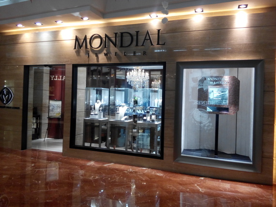 Mondial   Plaza Senayan