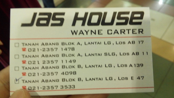 2556562