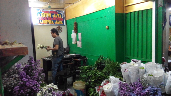 3040692