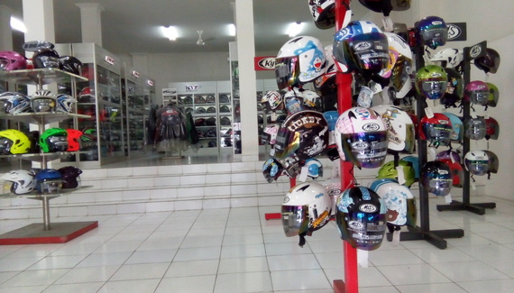 Otista sales helmet shop