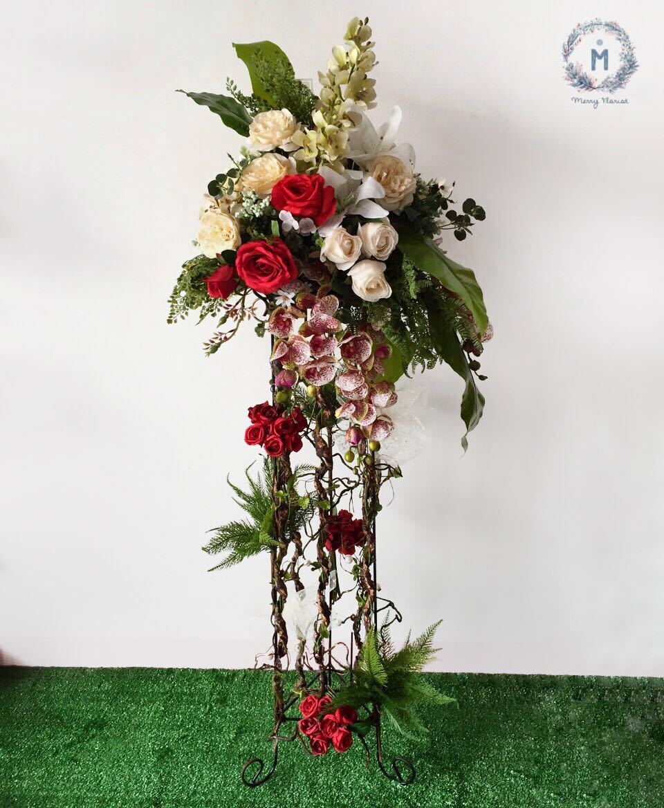Standing Flower Opening