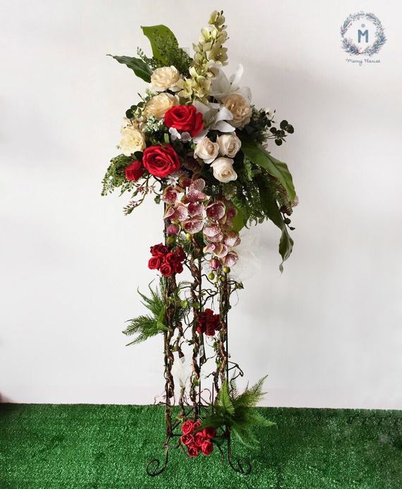 Standing Flower Opening