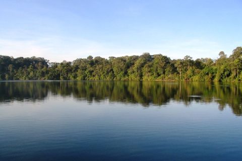 Yeak Lom Lake