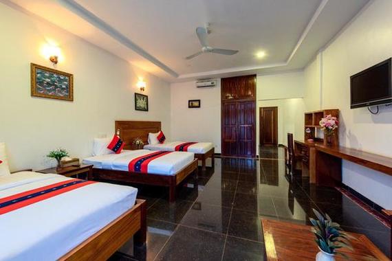 Amour D' Angkor Room