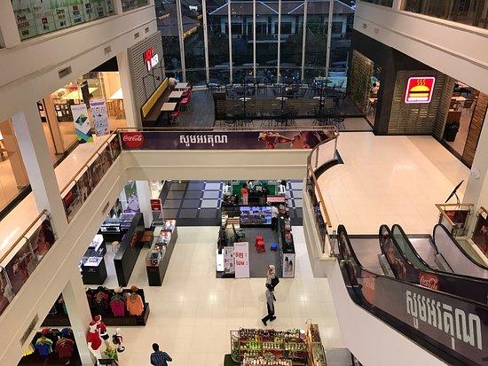 Lucky Mall