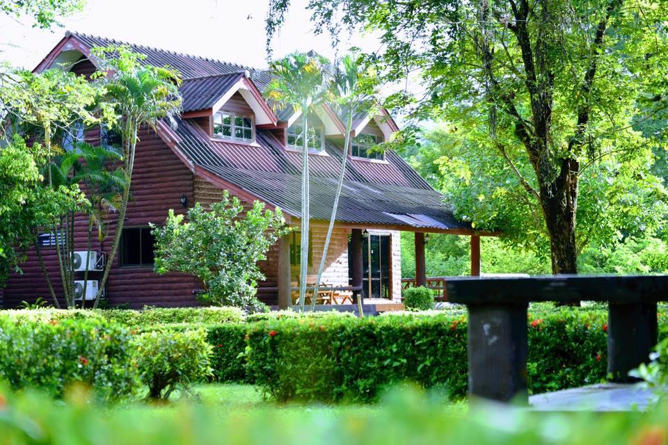 โฮมแอนด์ฮิลล์ รีสอร์ท (Home and Hill Resort)