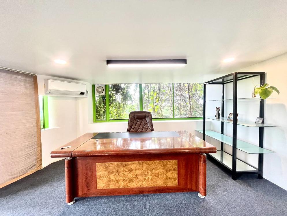 80sqm office space