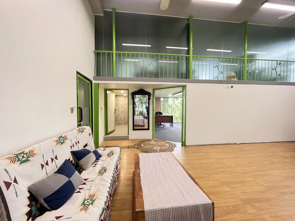 80sqm office space